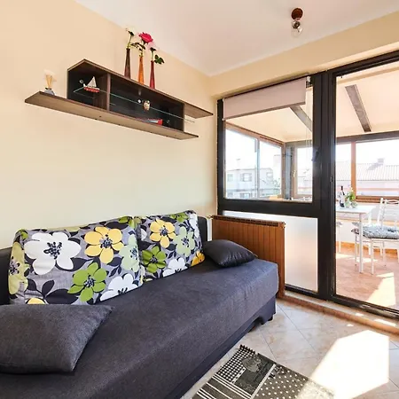 Apartament Karmen Komunela