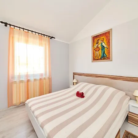 Karmen Komunela * Umag